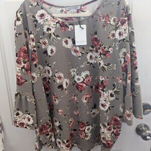 Green Envelope floral 3/4 sleeve woman's plus sz 3X